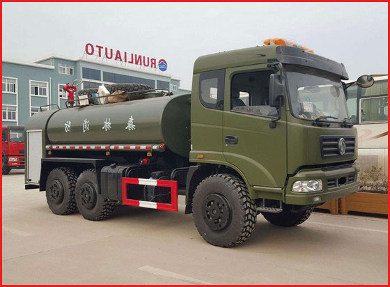 多功能灑水車_東風六驅(qū)沙漠越野灑水車5