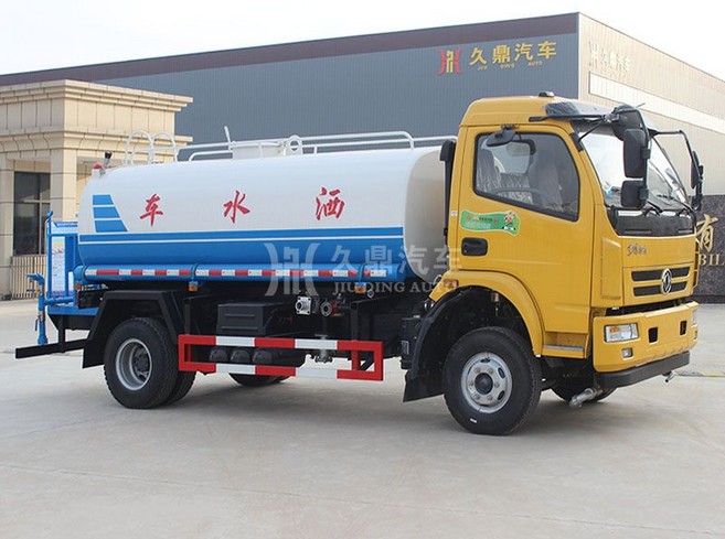 8噸東風大多利卡工程灑水車圖片 8噸東風大多利卡工程灑水車圖片