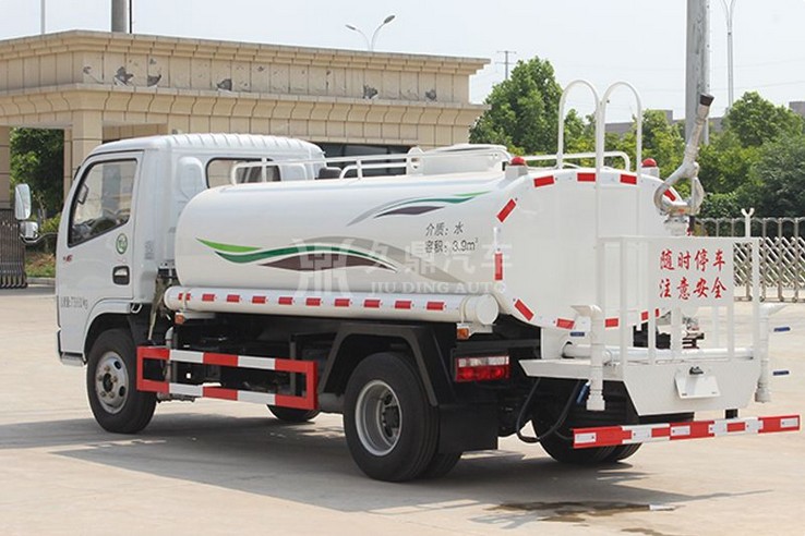5噸(5方)東風(fēng)多利卡綠化灑水車價(jià)格3