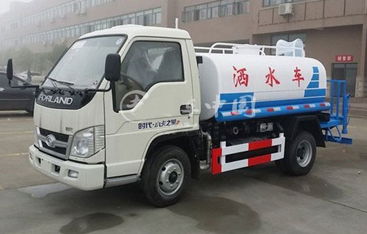 ����С��֮��2���{(l��n)��С�͞�ˮ܇3