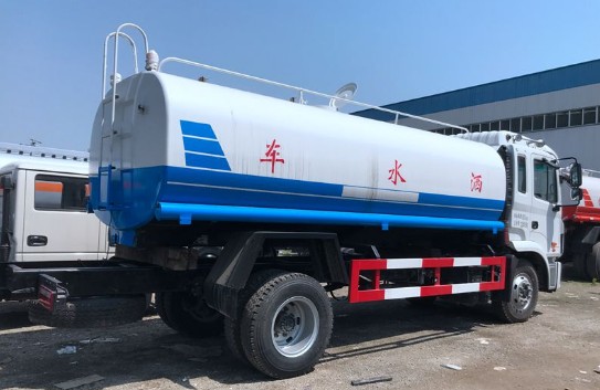 �����񠖰l(f��)(K5)12���G����ˮ܇�S�҃r(ji��)��4