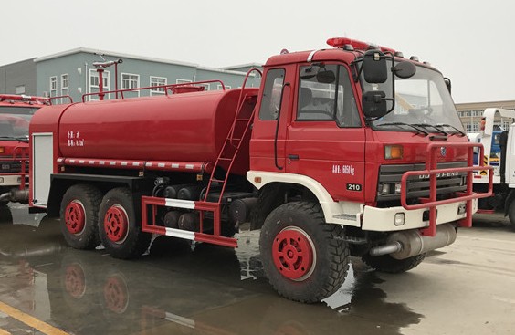 東風六驅灑水車圖片 東風六驅灑水車圖片