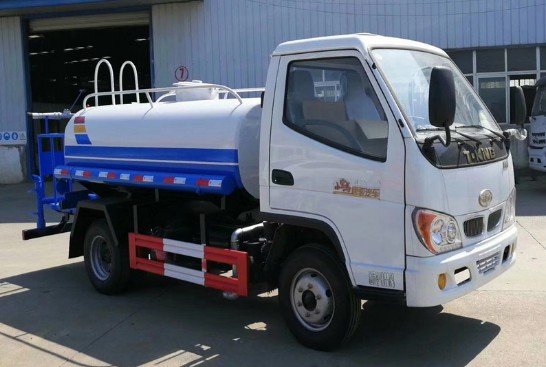 唐駿小寶馬2噸綠化灑水車廠家價(jià)格2