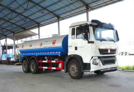 20方灑水車筒體厚度標準_重汽豪沃T5G-20噸綠化灑水車廠家價格4