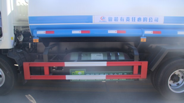 奧鈴天然氣氣瓶灑水車圖片 奧鈴天然氣氣瓶灑水車圖片