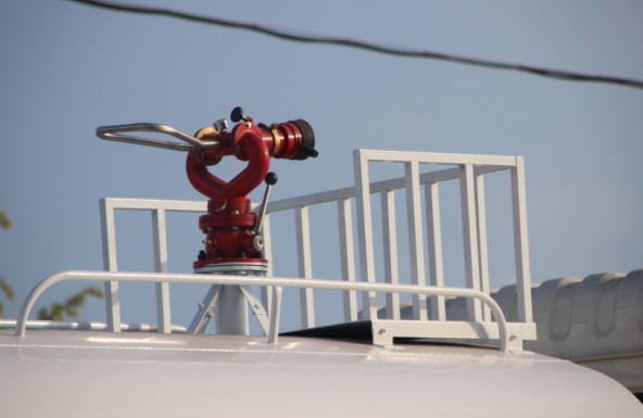 東風(fēng)專底消防灑水車高清圖片 東風(fēng)專底消防灑水車高清圖片