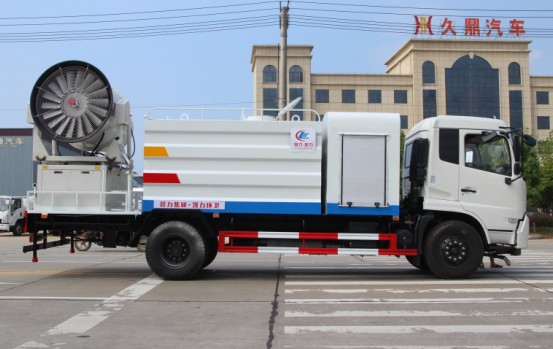 東風(fēng)天錦抑塵車高清圖片 東風(fēng)天錦抑塵車高清圖片