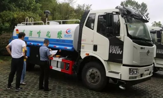 解放J6L經濟型灑水車圖片 解放J6L經濟型灑水車圖片