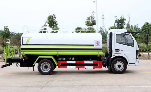 ��(gu��)��10���|�L(f��ng)�P����K7��ˮ܇(ch��)�DƬ