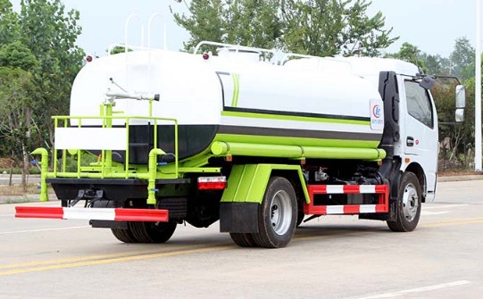 ��(gu��)��10���|�L(f��ng)�P����K7��ˮ܇(ch��)�DƬ