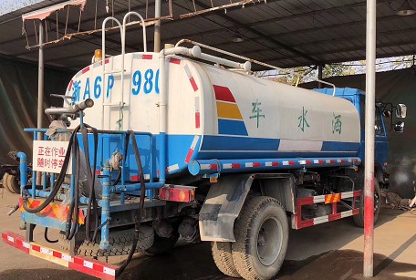 二手東風(fēng)145國五帶手續(xù)12噸灑水車圖片 二手東風(fēng)145國五帶手續(xù)12噸灑水車圖片