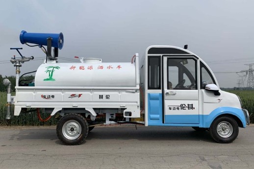 新能源電動(dòng)四輪灑水車圖片 新能源電動(dòng)四輪灑水車圖片