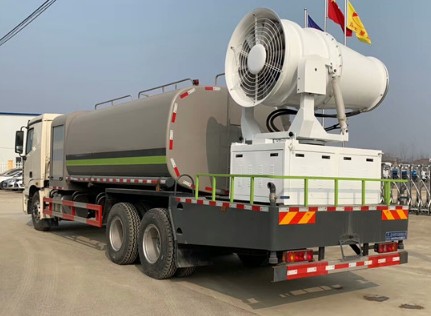 多功能抑塵車廠家_15方福田后雙橋霧炮抑塵車多少錢?4