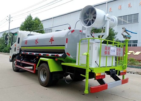 國六5方大運黃牌灑水車 國六5方大運黃牌灑水車