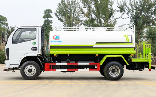 國六5噸東風(fēng)小福瑞卡灑水車圖片 國六5噸東風(fēng)小福瑞卡灑水車圖片