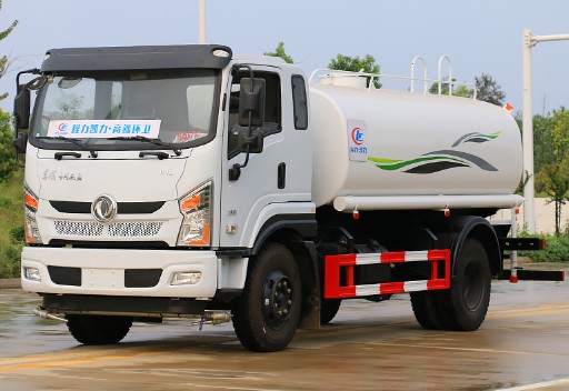 ��(gu��)��12���|�L(f��ng)����D1L��ˮ܇�DƬ