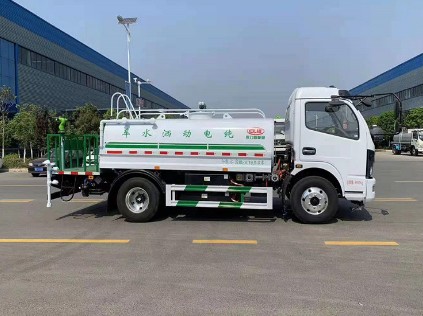 東風多利卡5噸純電動灑水車 東風多利卡5噸純電動灑水車