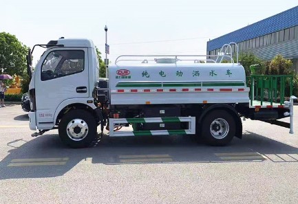 東風多利卡5噸純電動灑水車 東風多利卡5噸純電動灑水車