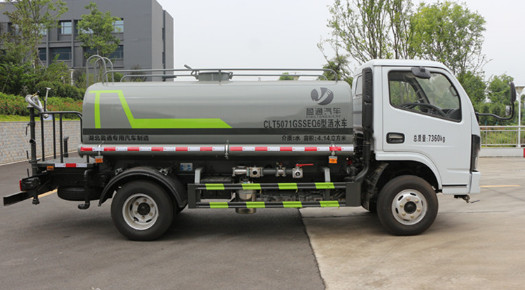 盈通灑水車圖片 盈通灑水車圖片