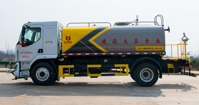 ��ˮ܇(ch��)�DƬ