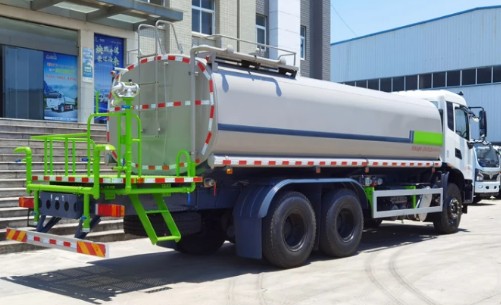 工程灑水車廠家_東風天錦后雙橋22方灑水車4